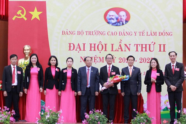 Đại hội Đảng Bộ Trường Cao Đẳng Y Tế Lâm Đồng Nhiệm Kỳ 2020 – 2025:  Phấn đấu xây dựng trường nghề chất lượng cao 